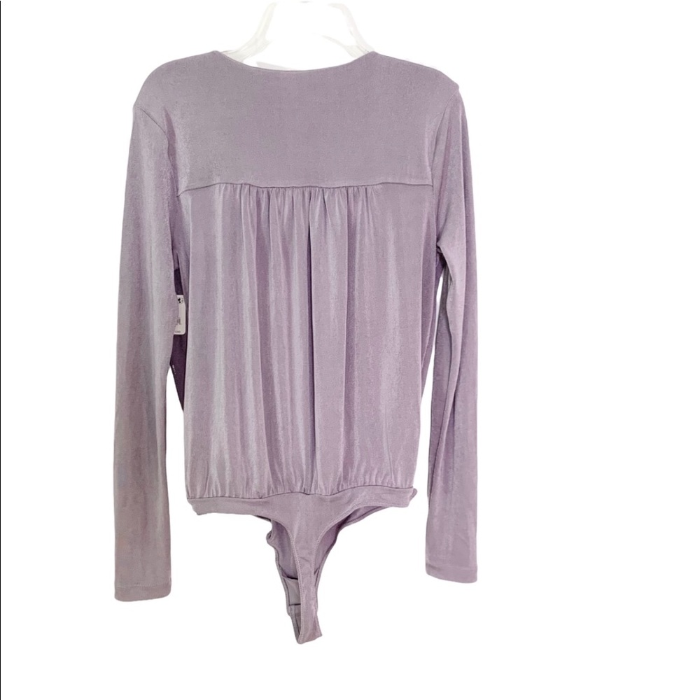Free People Bodysuit Turnt Wrap Neck Long Sleeve Top Silver Mauve L NWT - Picture 6 of 10